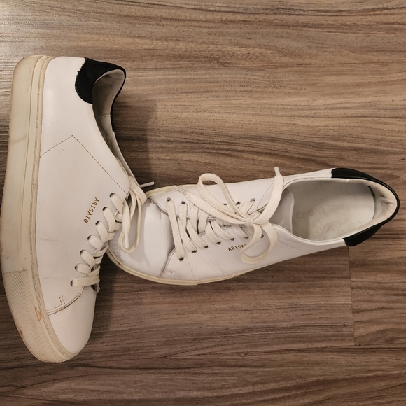 Axel arigato sneakers size 9 - Picture 8 of 8